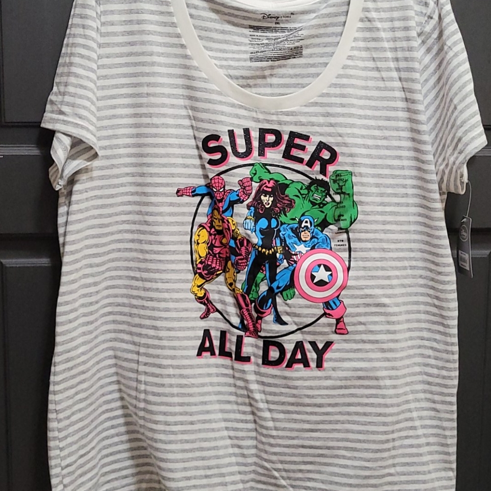 Disney store 2XL Marvel graphic shirt